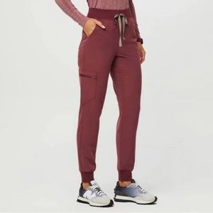 Dark cherry figs Zamora joggers